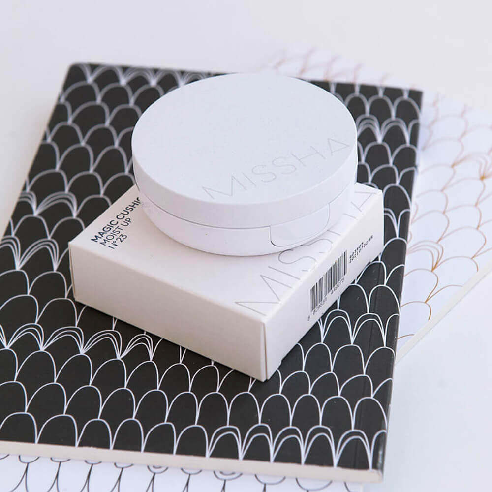 Увлажняющий тональный кушон Missha Magic Cushion Moist Up SPF50+ PA+++